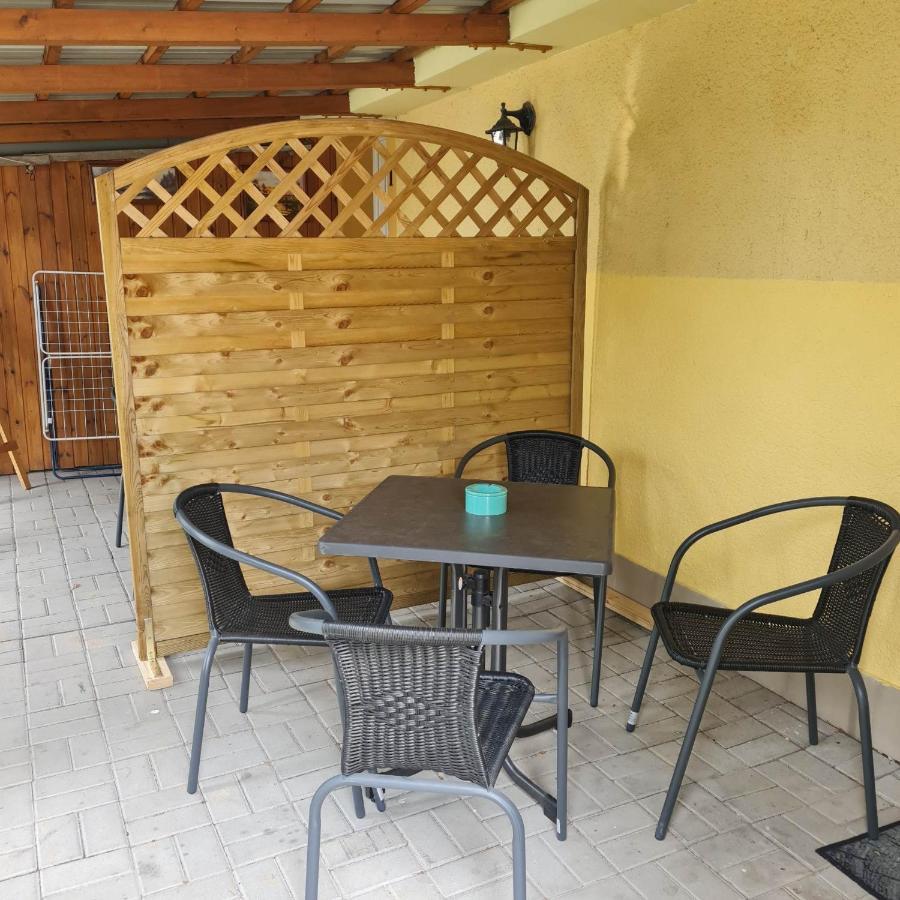 Garden Apartmany Veľký Meder Extérieur photo